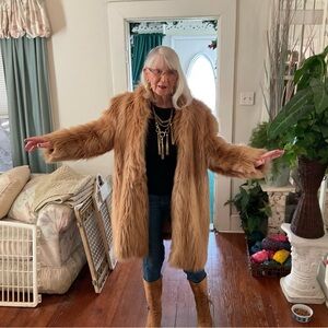 Vintage faux fur fox coat excellent condition